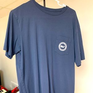 Men’s Vineyard Vines Pocket T-Shirt (Size Medium)